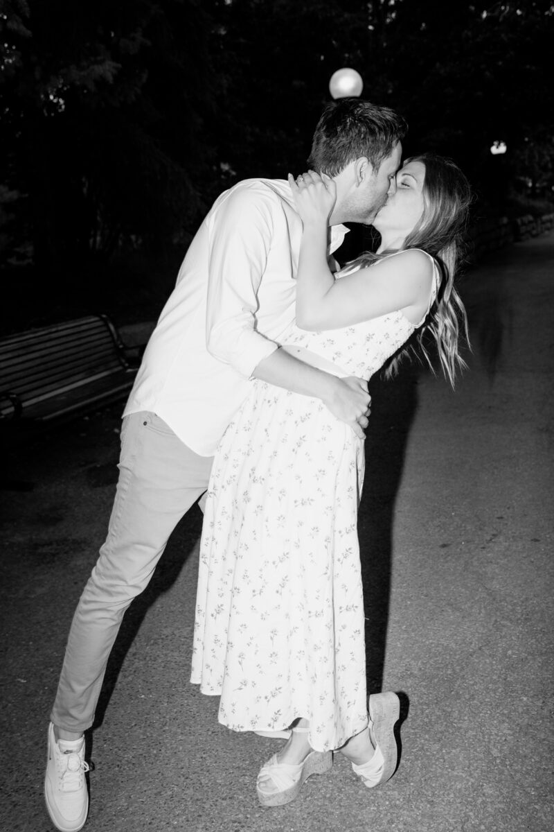 Downtown Ottawa Engagement Photos (36)