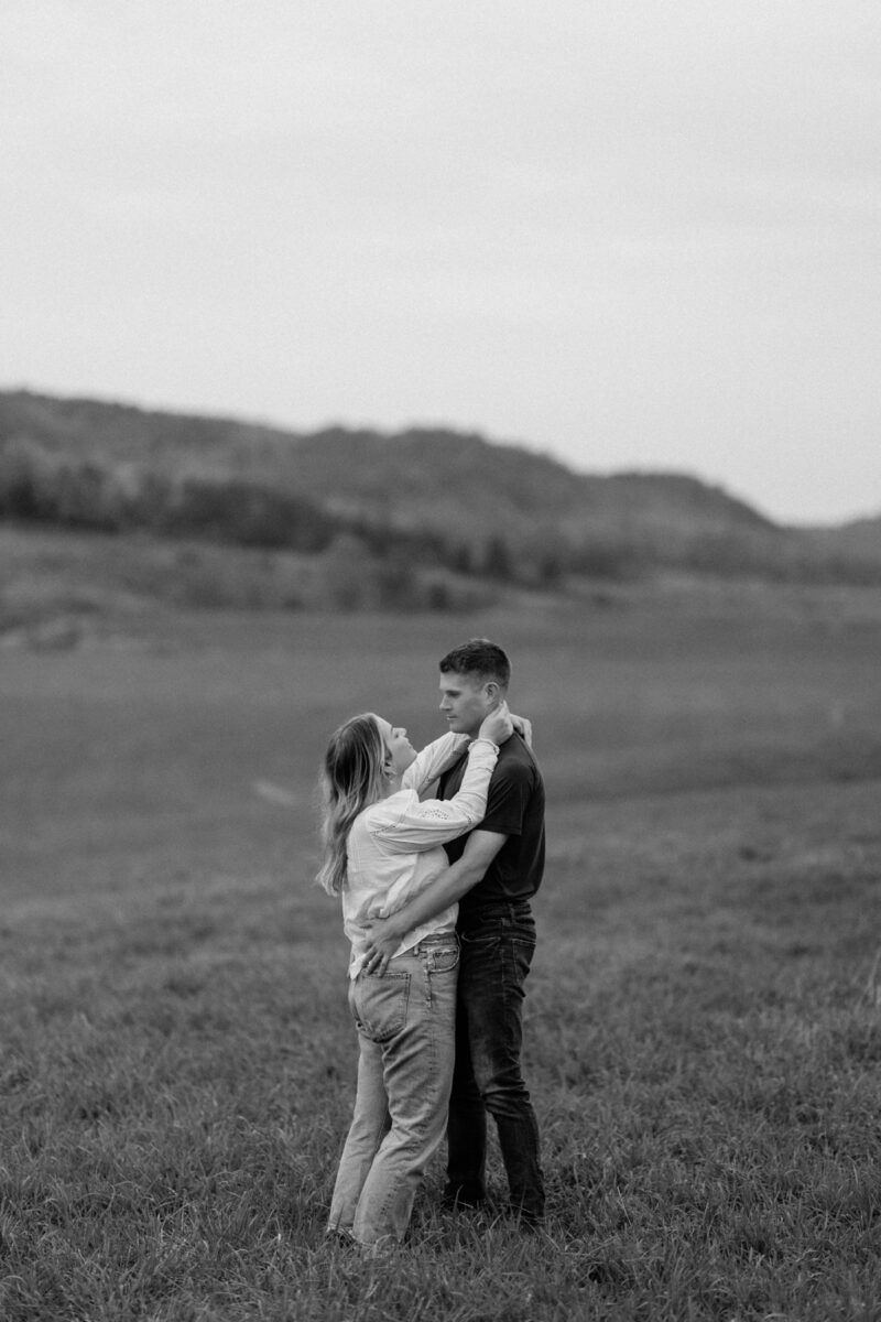 Gatineau Park Engagement Shoot (23)