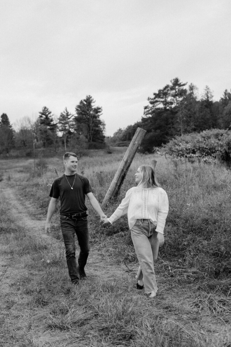 Gatineau Park Engagement Shoot (35)