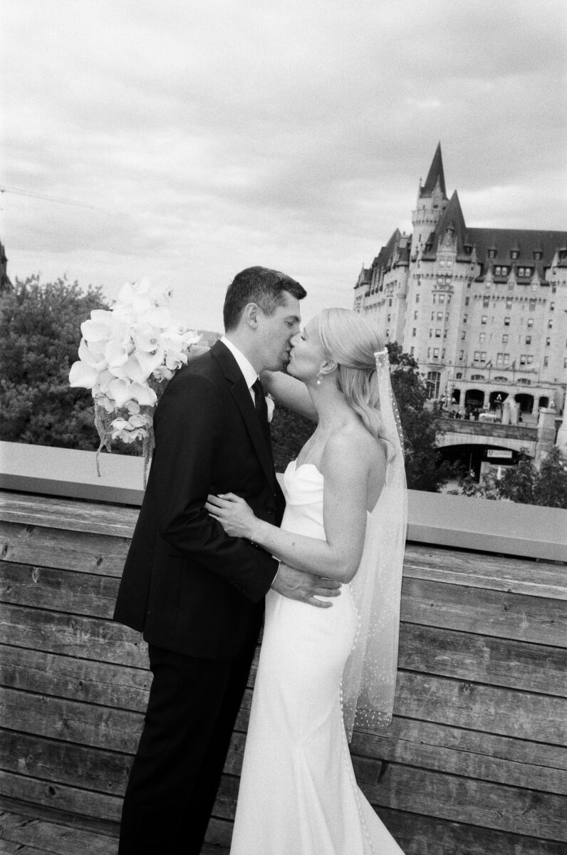 Parlour Wedding In Ottawa (45b)
