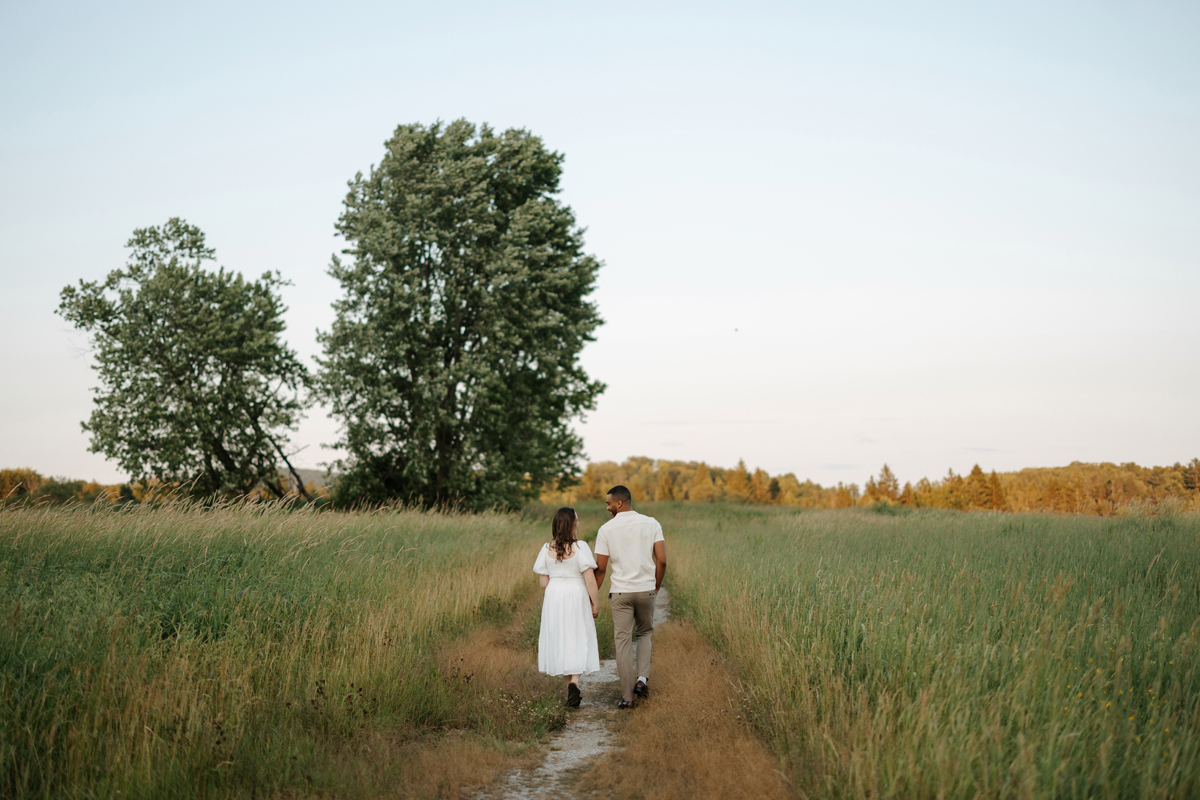 Gatineau Park Wedding Engagement Photography Sunset Field Chelsea Wakefield (31)